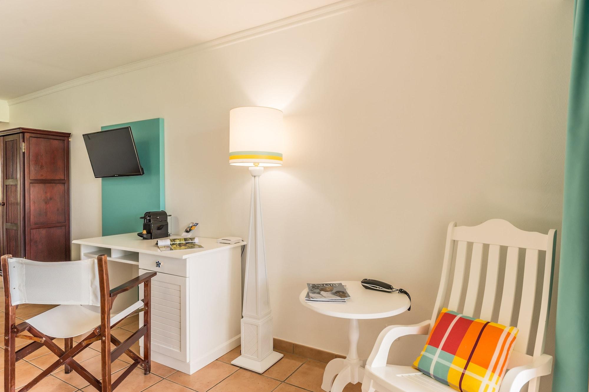 Residence Pierre & Vacances Premium Les Ilets Сент-Люс Экстерьер фото
